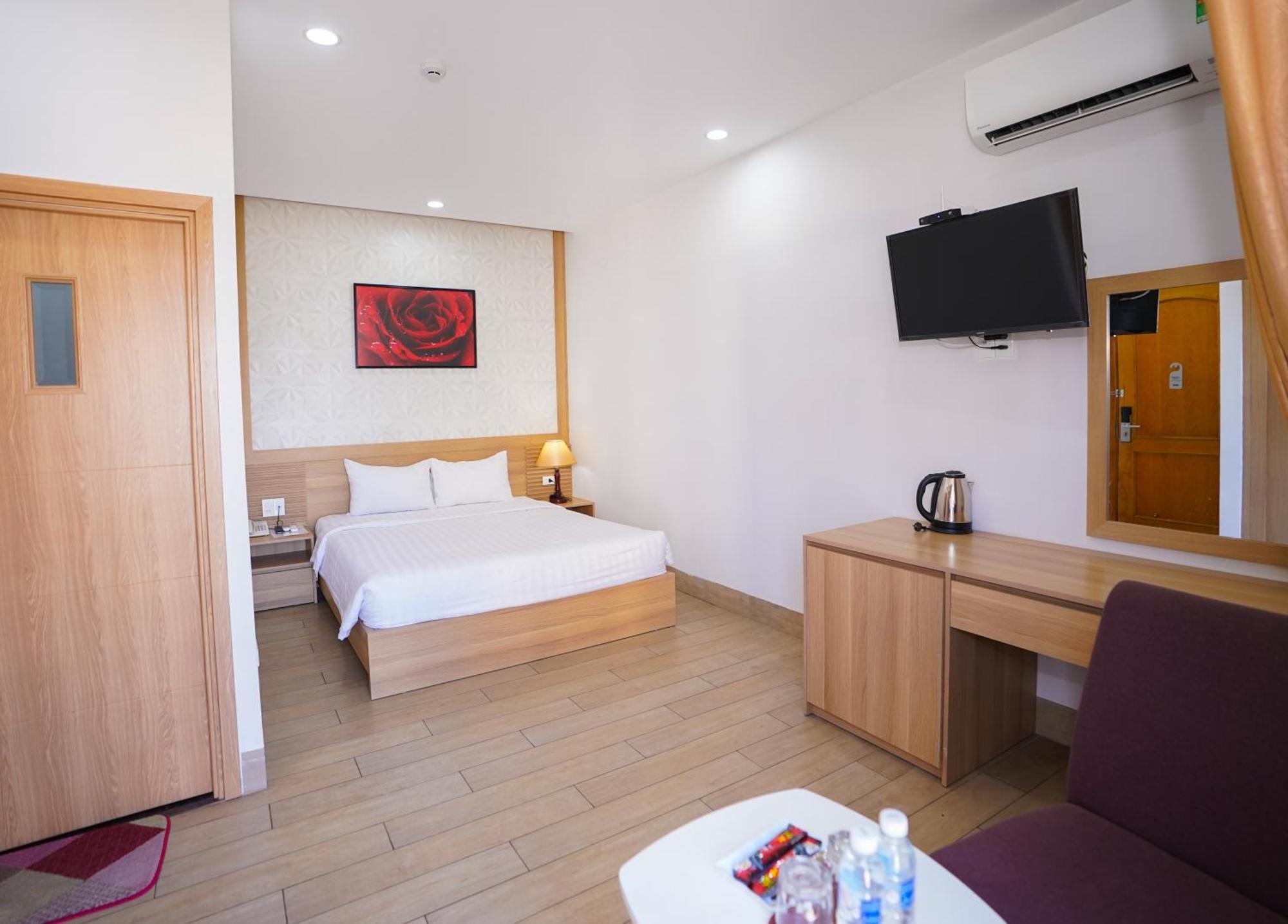 อัน เดือง โฮเทล แอนด์ อพาร์ตเมนต์ Hotel ดานัง ภายนอก รูปภาพ