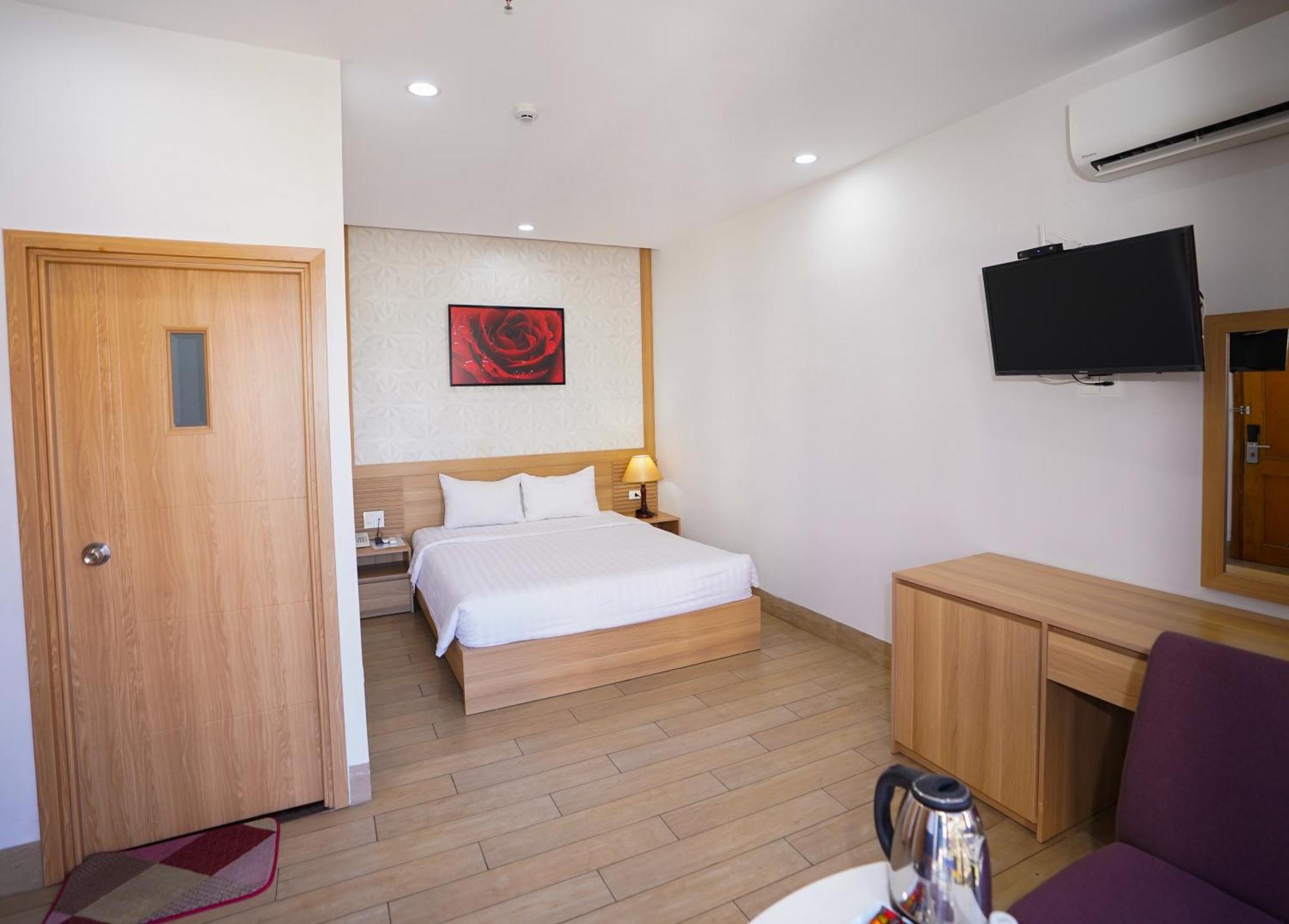 อัน เดือง โฮเทล แอนด์ อพาร์ตเมนต์ Hotel ดานัง ภายนอก รูปภาพ